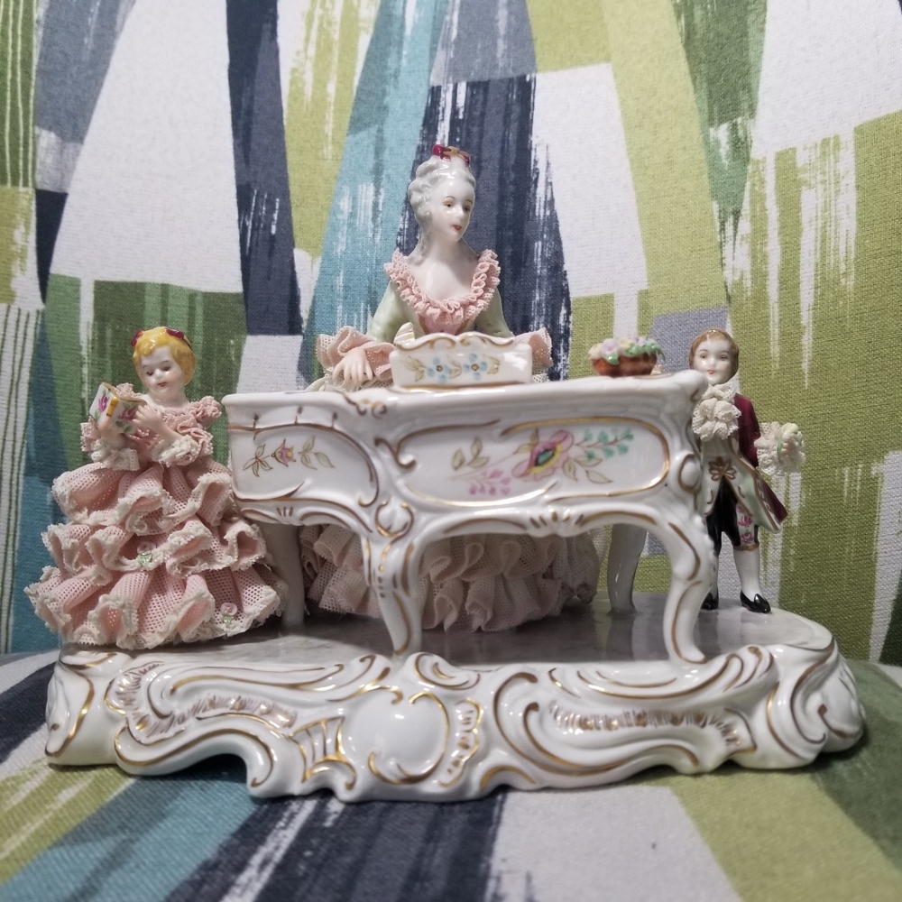 Vintage Irish Dresden Figurine Music Hours 1978 Laced Porcelain RARE!